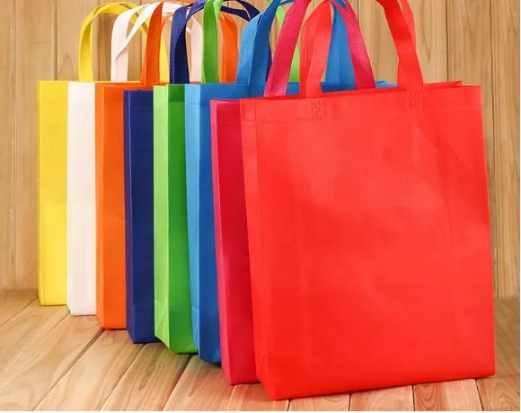 Ang mga hindi pinagtagpi na bag ay karaniwan sa buhay