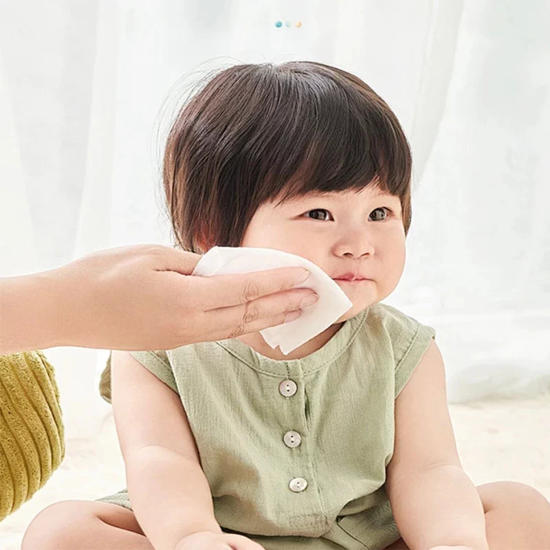 Ang mga bata ng Tymus ay nahaharap sa mga tuwalya: Magiliw na pag -aalaga para sa pinong balat