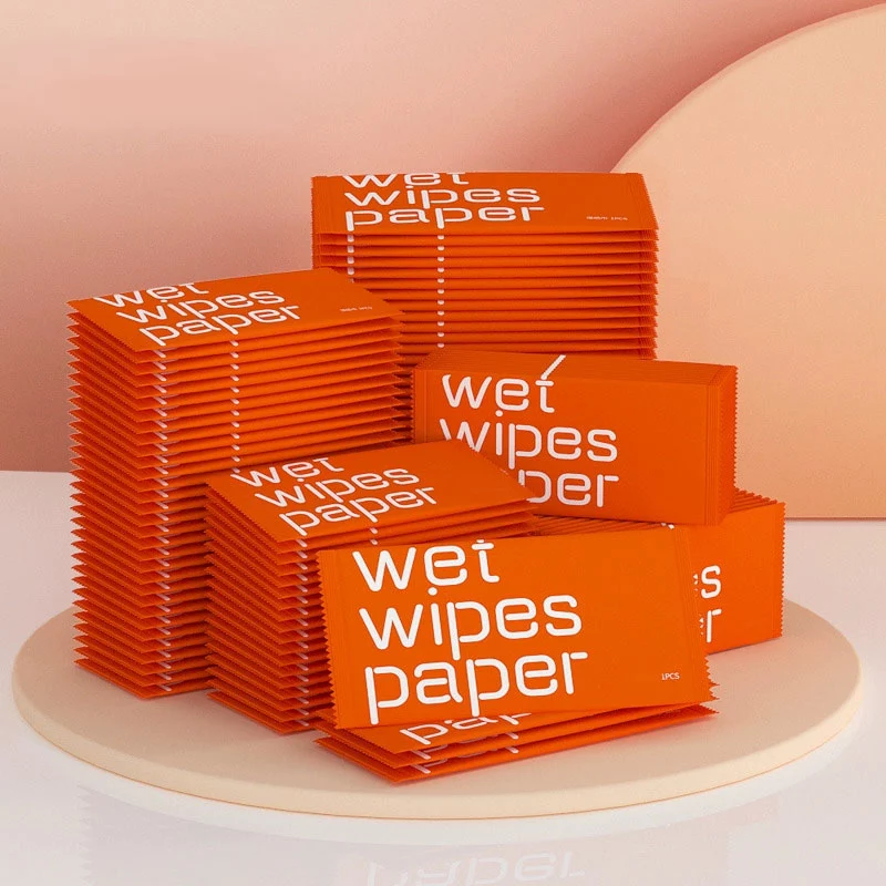 Organic wet wipes